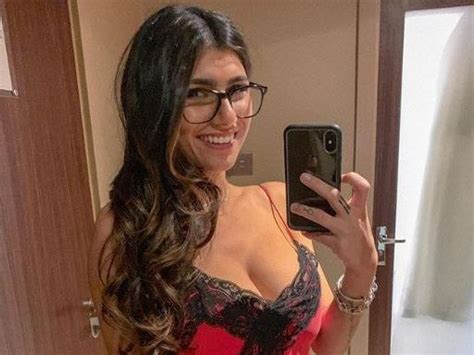 Ex Porn Star Mia Khalifa Filming In London Toronto Sun