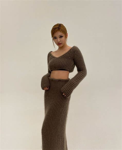 Grey Knitted Skirt Ningning Aespa Fashion Chingu Fashion Kpop