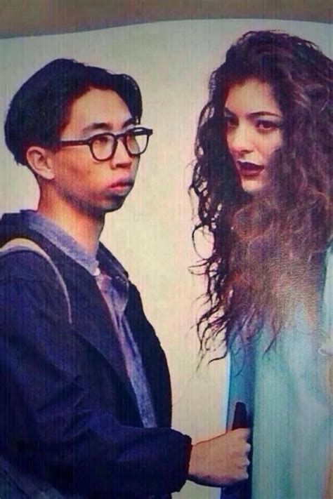 Lorde and her boyfriend..... #what #omg | Lorde, Boyfriend, Laugh