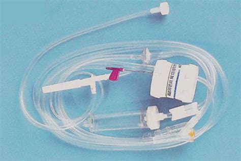 Set Di Infusione Intravenoso 1062 Rongbo Medical Con Connettore A