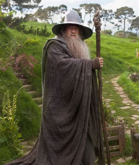 LOTR Cloaks: Hobbit Cloaks and Elven Cloaks