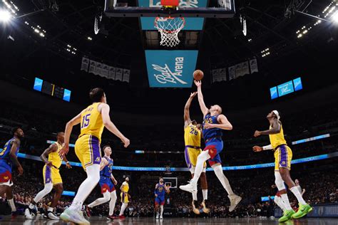 Versus Los Nuggets Se Apuntan El Primer Triunfo Ante Lakers Con