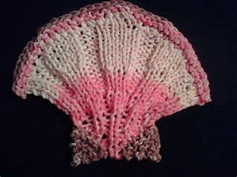 Ravelry: Scallop Shell pattern by Lesley Stanfield