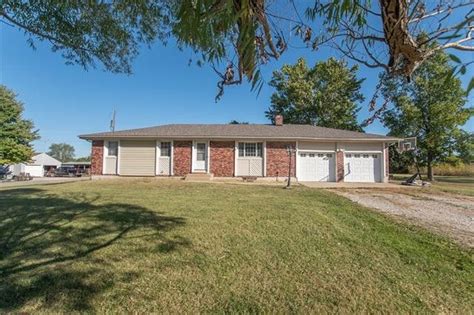 Paola Miami County Ks House For Sale Property Id 415209775 Landwatch