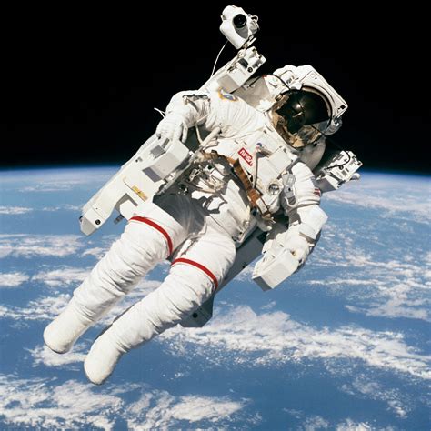 astronaut bruce mccandless  died  december talks