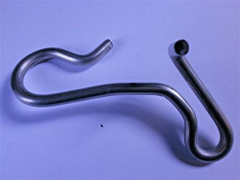 Land Rover Genuine Discovery 3 & 4 Right Hand Brake Cable Guide ...