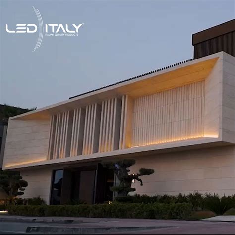 Come Illuminare Una Facciata Di Una Casa LED ITALY Illuminazione