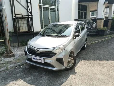 Olxmobbi Daihatsu Sigra D Bensin M T Silver Mobil Bekas