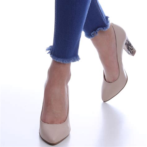 Pantofi Nude Cu Toc Gros Vagam Vagam Shoes