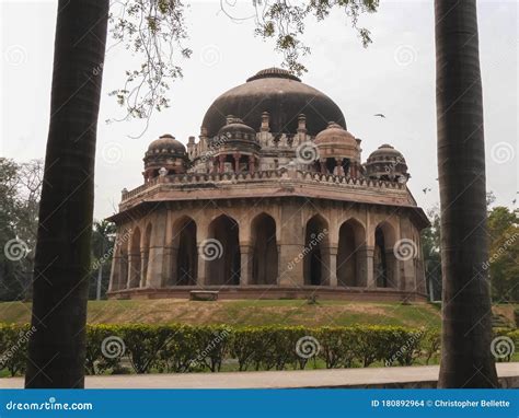 Tomb Of Muhammad Shah And Palms Trees At Lodhi Gardens Stock Photo