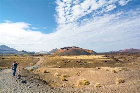 Trekking por el volcán del Cuervo Tinajo Civitatis