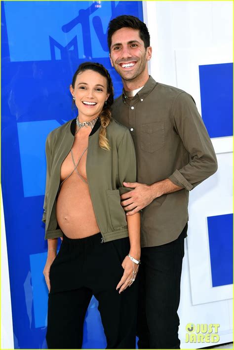 Nev Schulman Wife Laura Perlongo Welcome Baby No 3 Photo 4631764