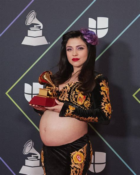 Mon Laferte Reveló El Sexo Y Nombre De Su Bebé Con Tierna Postal “ya