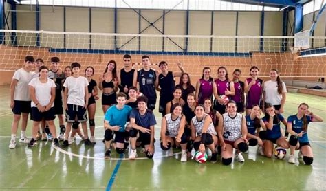 Buen Ambiente Y Participaci N En El Iii Torneo De Voleibol X