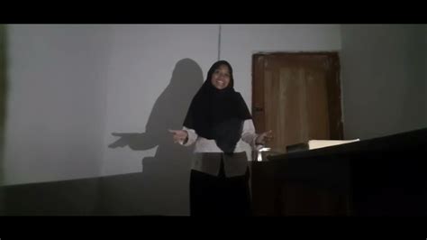 Teater Monolog Jangan Terlalu Dalam Karya Iswadi Pratama YouTube