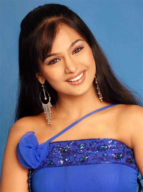 Sexy Actress Kalyani Hot Wallpapers Page1