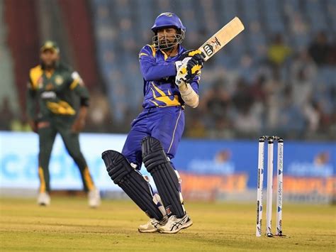 Sri Lanka players have to adjust and play good quality cricket: Dilshan ...