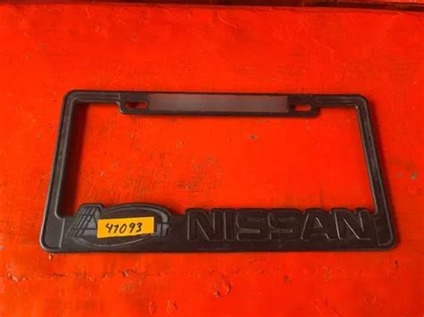 Porta Placa Nissan