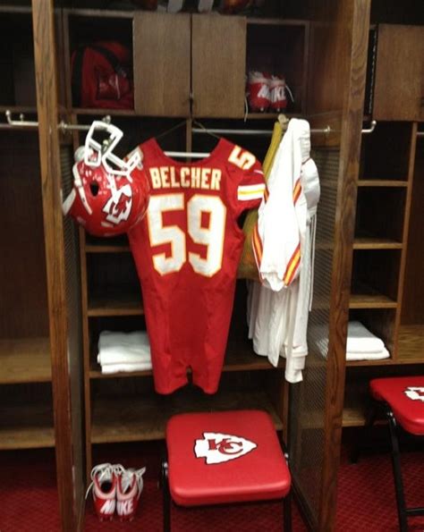 Chiefs hung Jovan Belcher's jersey, uniform in his locker (Picture ...