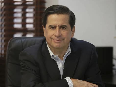 Exministro Juan Fernando Cristo Se Une A La Campaña De Carlos Fernando