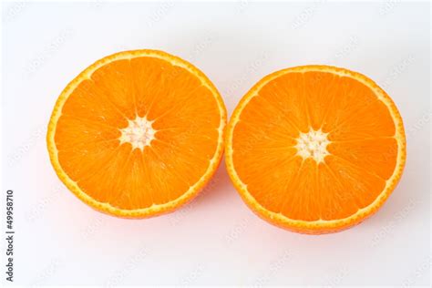 Naranja Partida Por La Mitad Foto De Stock Adobe Stock