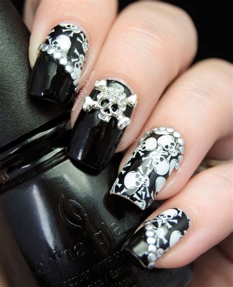 60 Halloween Nail Art Designs and Ideas 2019-20