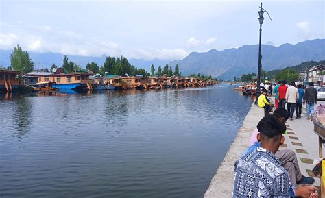 What Are The 11 Best Places To Visit For A Honeymoon In Kashmir