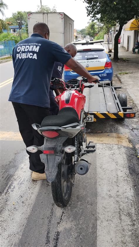 Vr Em Ordem Opera O Recolhe Motos Sem Placas E Outros Ve Culos