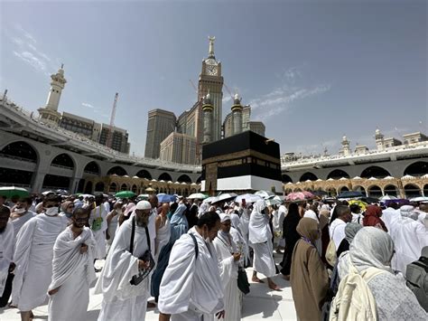 Mekka Stotine hiljada budućih hadžija klanjalo džuma namaz u krugu Kabe