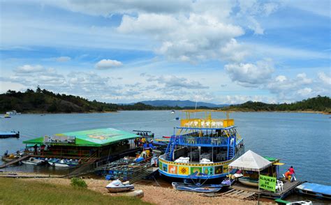 Unique And Fun Things To Do In Guatap Colombia Half Digital Nomad