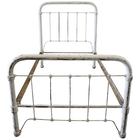 Antique Wrought Iron Twin Size Bed At 1stdibs Antique Wrought Iron Twin Bed Frame Vintage