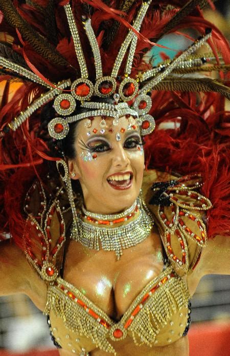 Hot Pics Sexy Girls At Carnival Parade In Encarnacion