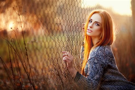 Redhead Fence Girl Model Woman Wallpaper Coolwallpapersme