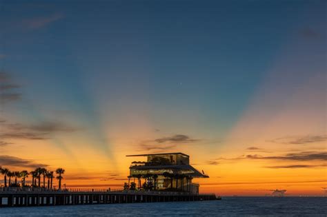 New St Pete Pier Sunrise Series – Matthew Paulson Photography