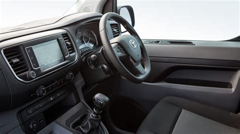 Toyota Proace Interior Layout & Technology | Top Gear