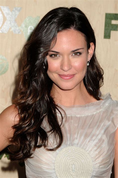 Odette Annable Celebrities Brunette Beauty Feminine Hairstyles Odette Annable