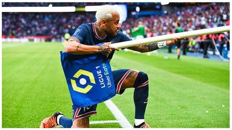 Neymar motivé comme jamais pour la saison qui arrive Je me sens bien