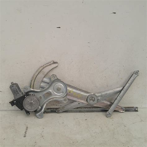 Used Window Regulator Motor Front Right For Triton Ml Mn