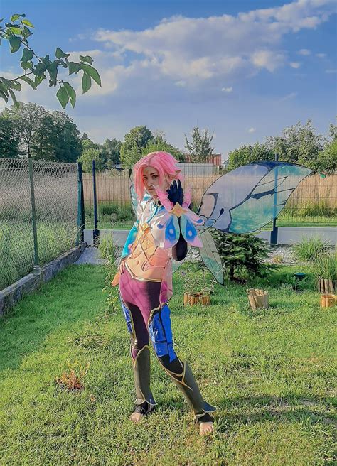 Ezreal Faerie Court cosplay :D : r/ezrealmains