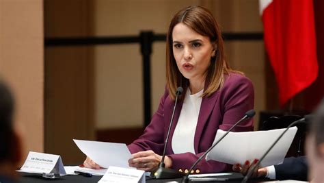 Clara Luz Flores Buscará Ser Candidata A Senadora Por Nl Con Morena