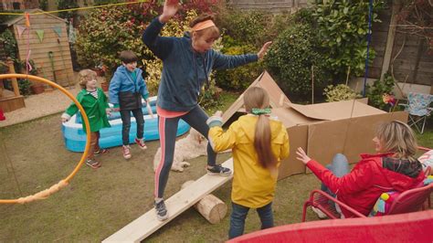 Biff and Chip - Series 1: 4. Floppys Obstacle Course - BBC iPlayer