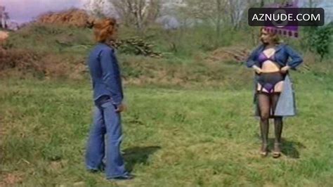 SEXY AMOR Y FANTASIA NUDE SCENES AZNude