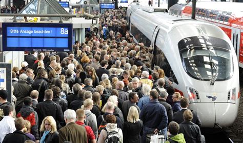 Wer Muss Eigentlich Aussteigen Wenn Ein Zug Berf Llt Ist