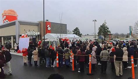 Jollibee USA Opens First Store in the State of Michigan, USA - Team PCheng