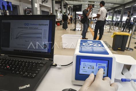 Penerapan Tes Genose C Di Stasiun Kereta Api Antara Foto