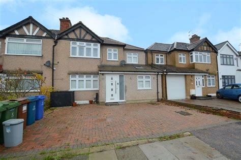 Lyndon Avenue Hatch End 5 Bed Semi Detached House For Sale £1 125 000