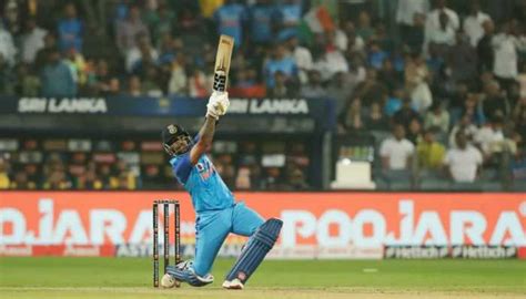 Ind Vs Sl 2nd T20i Efforts From Axar Patel Suryakumar Yadav Go In Vain As India Lose To Sri