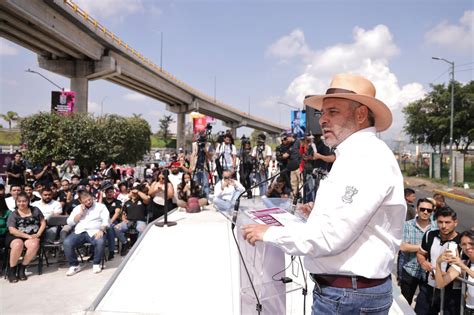 Inaugura Bedolla obras en bajopuente Paso Morelos El Clarín