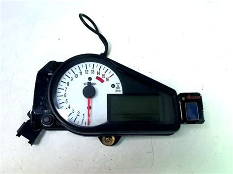 TABLEAU DE BORD Compteur SUZUKI GSX R 750 2000 2003 2002 131527 EUR 119