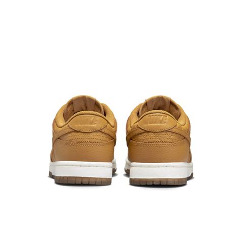 Wmns Nike Dunk Low Quilted Wheat Dx3374 700 Kicks Crew